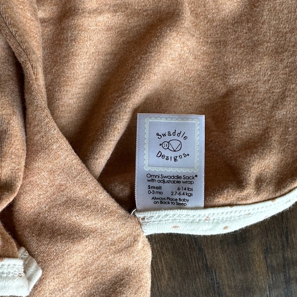 Tan swaddle - Picture 2 of 2